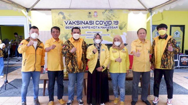 Vaksinasi Massal Golkar-AMPG Makassar.