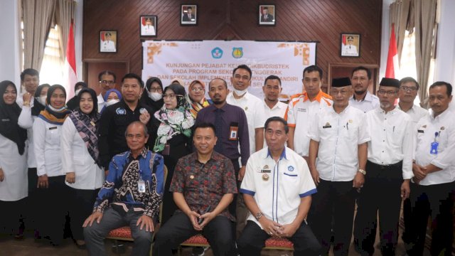 Komitmen Bupati Basli Ali Siap Mendukung Implementasi Kurikulum Merdeka Jalur Mandiri