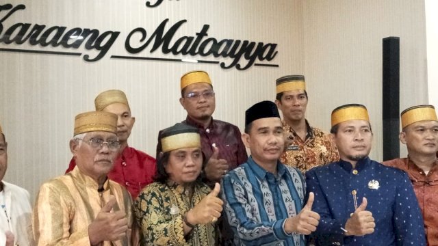 Gallarrang Tujua saat bertemu Ketua DPRD Makassar, Rudianto Lallo.
