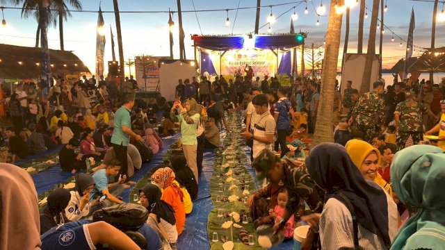 Ribuan Pengunjung Turut Ramaikan Pesta Rakyat Selayar