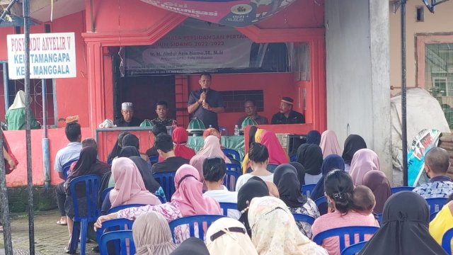Azis Namu saat reses di Jalan Muhammadiyah, Kelurahan Tamangapa.