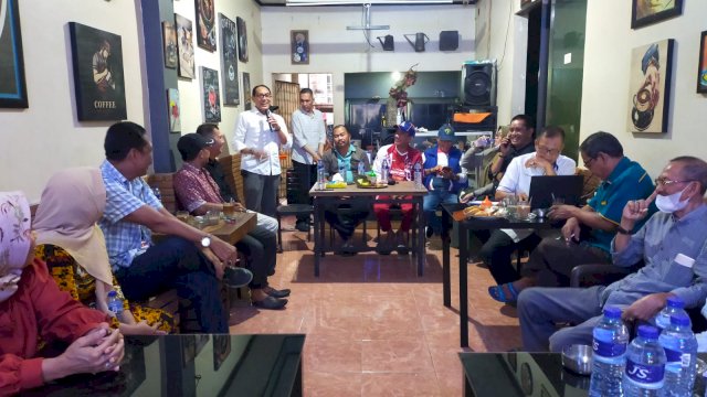 Rudianto Lallo saat hadiri undangan dari masyarakat pa'baeng-baeng Makassar.