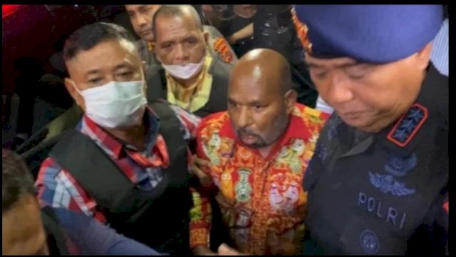 Penangkapan Gubernur Papua, Lukas Enembe. (Istimewa).