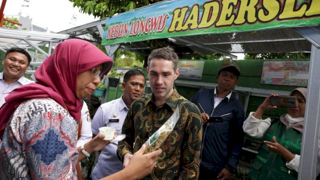 Deputi Politik dan Ekonomi di Konsulat Amerika Serikat Kunjungi Lorong Wisata Makassar.