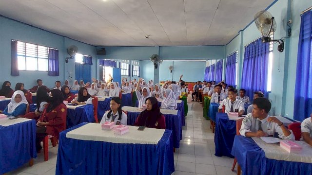Sebanyak 85 siswa dari berbagai SMK se-Sulbar ikuti Sosialisasi dan Promosi Politani Pangkep.