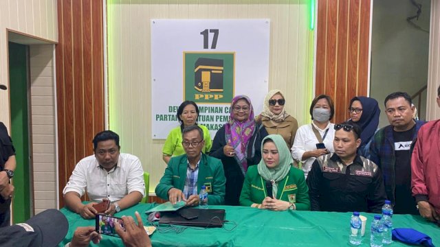 Gerhanita Syam mantapkan diri sebagai Bacaleg PPP Makassar, ia mengembalikan formulir pendaftaran pada kantor PPP Kota Makassar.