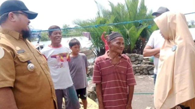 Kunjungi Warga Lansia Terlantar, Kadinsos Makassar: Pemerintah Selalu Hadir Bantu Masyarakat