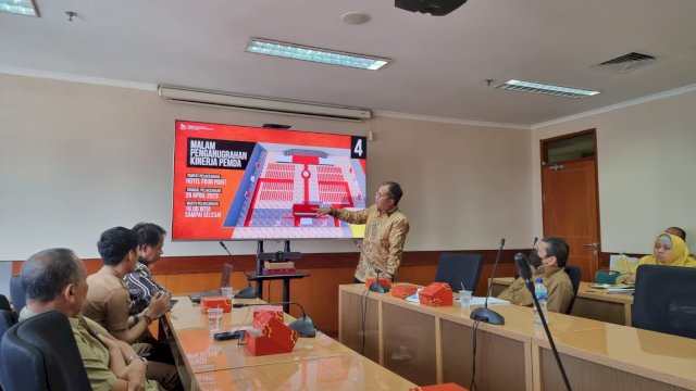 Wali Kota Makassar Moh Ramdhan Pomanto sudah pastikan Pemkot Makassar siap 100 persen untuk jadi tuab Rumah Hari Otonomi Daerah (OTDA) yang ke 27 di Makassar di Kantor Kementerian Dalam Negeri (Kemendagri).