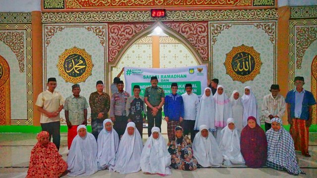 Wabup Selayar Sholat Isya dan Tarwih Berjamaah di Mesjid At Taqwa Desa Bonerate