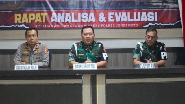 Tim Gabungan Div Propam Polri Dan Pus POM TNI Gelar Konferensi Pers Terkait Penyerangan Polres Jeneponto