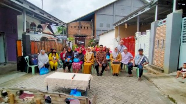 Kecamatan Mariso Jalin Silaturahmi dan Bagi Sembako di Bulan Ramadan