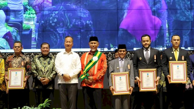 Wabup Saiful Arif Terima Penghargaan Nasional Koperasi di Padang &#8211; Sumatra Barat