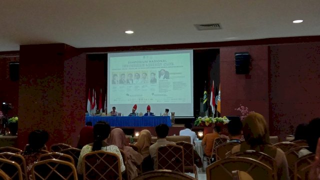 Mahasiswa Ilmu Perpustakaan UINAM Sukses Gelar Simposium Nasional Indonesia Library Club