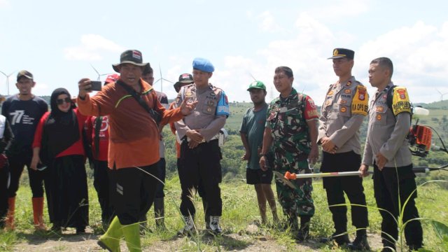 Mahasiswa KKN UIN 74 Lainungan Gandeng TNI-Polri Gelar Baksos di Kawasan Wisata Gunung Bidadari