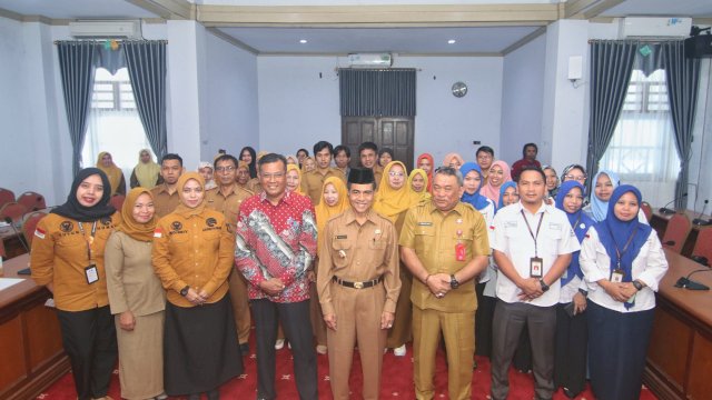 Humas Pemkab Selayar Optimalkan Layanan Publik melalui Monev dan Pengukuhan Tim Simpul SP4N Lapor