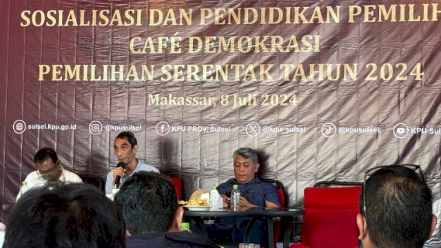 KPU Sulsel Serahkan Kabupaten Kota Debat Kandidat Calon Kepala Daerah Pilkada 2024