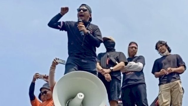 Demo di DPR, Abdur Arsyad: Jangan Berharap Kami Lucu, Karena Lebih Lucu Orang-orang di Dalam Sana