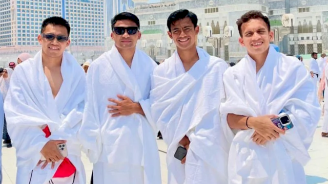 Manfaatkan Momen, Sejumlah Pemain Timnas Laksanakan Umrah Jelang Kualifikasi Piala Dunia Zona Asia