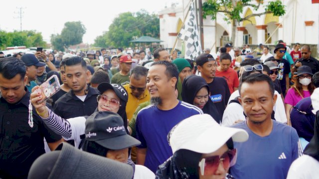 Antusiasme Warga Lapri Bone Sulsel Ikut Jalan Sehat Anti Mager Cagub 02 Andi Sudirman