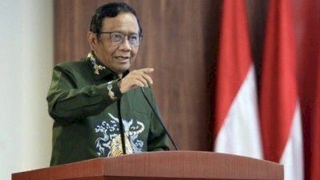 Mahfud Puji Mentan Amran Tegas Lawan Praktik KKN di Kementerian Pertanian