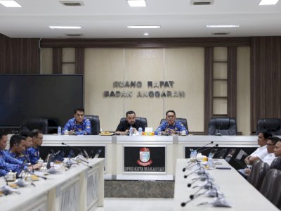 Banggar DPRD Makassar Bersama TAPD Pemkot Bahas Strategi Pengadaan Barang dan Jasa Tahun 2025