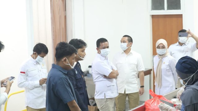 Dukung Gizi Anak Bangsa, Fraksi Gerindra DPRD Makassar Pantau Pelaksanaan Program MBG