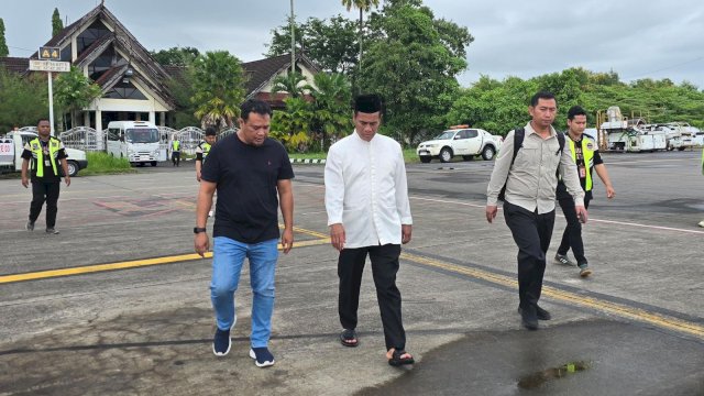 Mentan Andi Amran Ajak Pengurus IKA Unhas Rancang Sekolah Internasional Terbaik