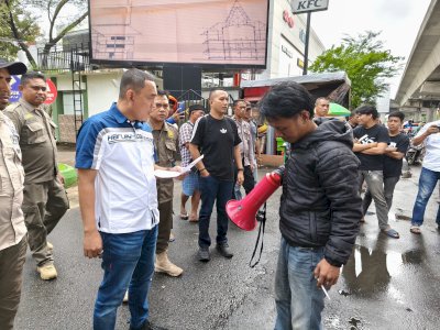 Mahasiswa Gelar Aksi di DPRD Makassar, Soroti Dugaan Pelanggaran BPJS oleh CV Daeng Kuliner