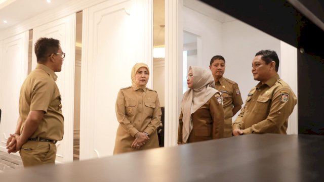 Hari Pertama Bertugas, Wakil Wali Kota Makassar Sambangi Ruang Kerja dan Sapa Jajaran Pemkot