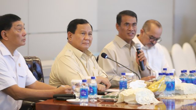 Presiden Prabowo Puji Mentan Amran atas Pengendalian Pertanian yang Sangat Baik