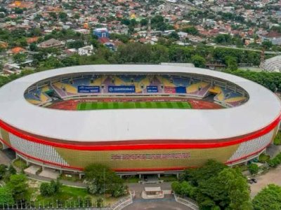 Bertemu Menteri PUPR, Gubernur Sulsel Bahas Pembangunan Infrastruktur dan Stadion Sudiang
