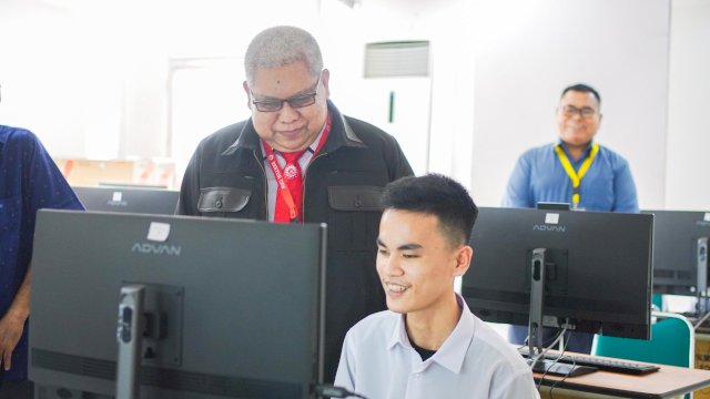 UTBK di UNM, Rektor Sapa Peserta Difabel: Jangan Pernah Putus Asa