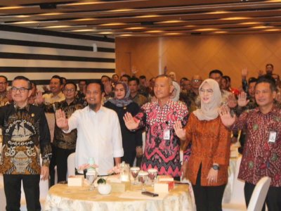 Gubernur Sulsel Paparkan Strategi Antikorupsi di Hadapan KPK dan 24 Kepala Daerah