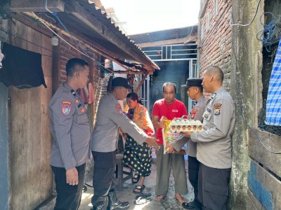Satbinmas Polres Kepulauan Selayar Salurkan Bantuan Sosial untuk Warga, Pererat Kemitraan dengan Masyarakat
