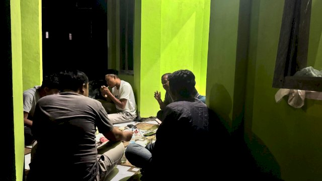 Aliansi Pemuda Peduli Selayar Gelar Rapat Konsolidasi Bahas Kebijakan Syahbandar Yang Dianggap Terkesan Mempersulit Pelayanan