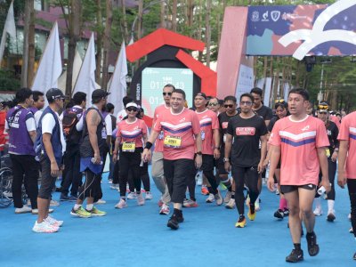 Makassar Half Marathon 2025 Hari Pertama Meriah, Wali Kota Appi Turut Berlari di Kategori 10K