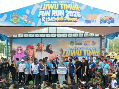 Tangis Nurlina dan Senyum Para Pelajar, Gubernur Sulsel Beri Umrah & Beasiswa di Fun Run Lutim 2025 dan Anti Mager Sulsel