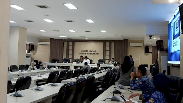 Pansus DPRD Makassar Bahas Penataan Arsip Daerah