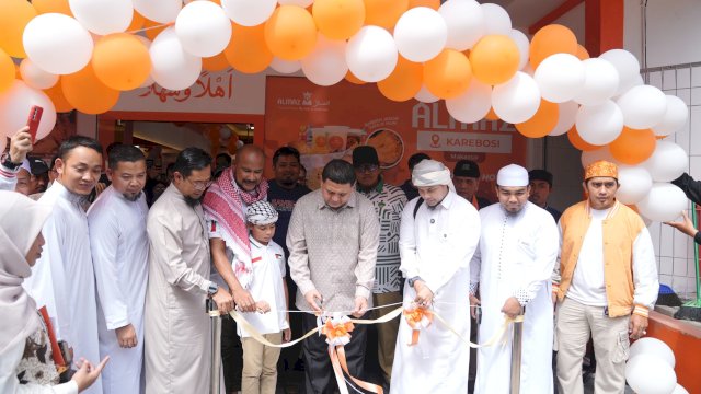Almaz Fried Chicken Buka Cabang di Ratulangi Makassar, Dorong Ekonomi Umat dan Serap Tenaga Kerja Lokal