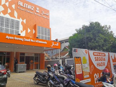 Renovasi Hampir Rampung, Almaz Fried Chicken Siap Hadir di Jantung Kota Makassar