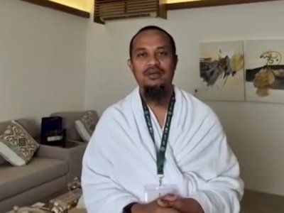 Dari Tanah Suci Mekkah, Gubernur Andi Sudirman Ajak Masyarakat Berkurban dan Menjaga Keikhlasan