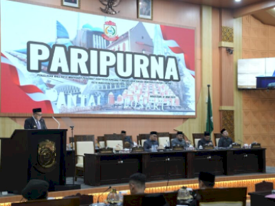 Wali Kota Makassar Sampaikan Tanggapan Fraksi Terkait Ranperda RPJMD 2025-2029 di Rapat Paripurna DPRD