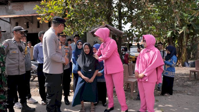 Tangis di Balik Abu: Rumah Nenek Hafiah Ludes Terbakar, Kapolres Gowa Berjanji Bangunkan Rumah Baru