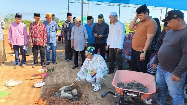 Merantau Puluhan Tahun, Pelaut Asal Makassar Bangun Masjid di Kampung Halaman