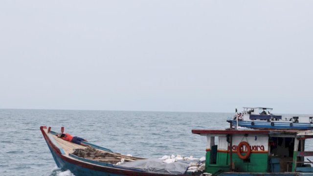 KM Mulya Abadi Terombang-Ambing di Perairan Selatan Bonerate Akibat Kerusakan Kemudi