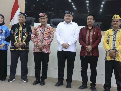 Legislator William Hadiri Kunjungan Pemkot Tarakan Bahas Digitalisasi PAD di Balaikota Makassar
