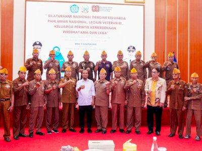 Gubernur Sulsel Silaturahmi dengan Keluarga Pahlawan dan Veteran Pejuang Kemerdekaan RI