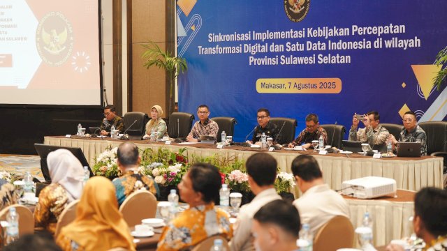 Sekda Sulsel Buka Rakor Transformasi Digital, Apresiasi Kemenko Polkam Gelar Forum Strategis di Makassar