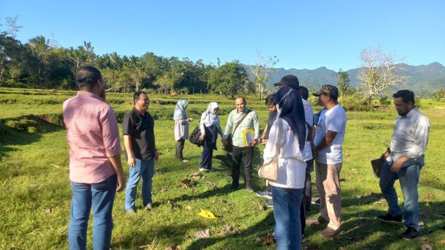 Tim Kemendikdasmen Visitasi Lokasi Pembangunan Sekolah Unggulan KKSS di Bone