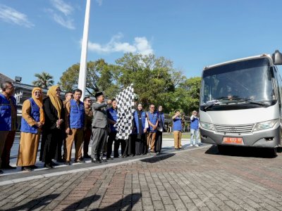 Gubernur Sulsel Lepas Tim Pelayanan Kesehatan Bergerak ke Pulau Pangkep dan Selayar